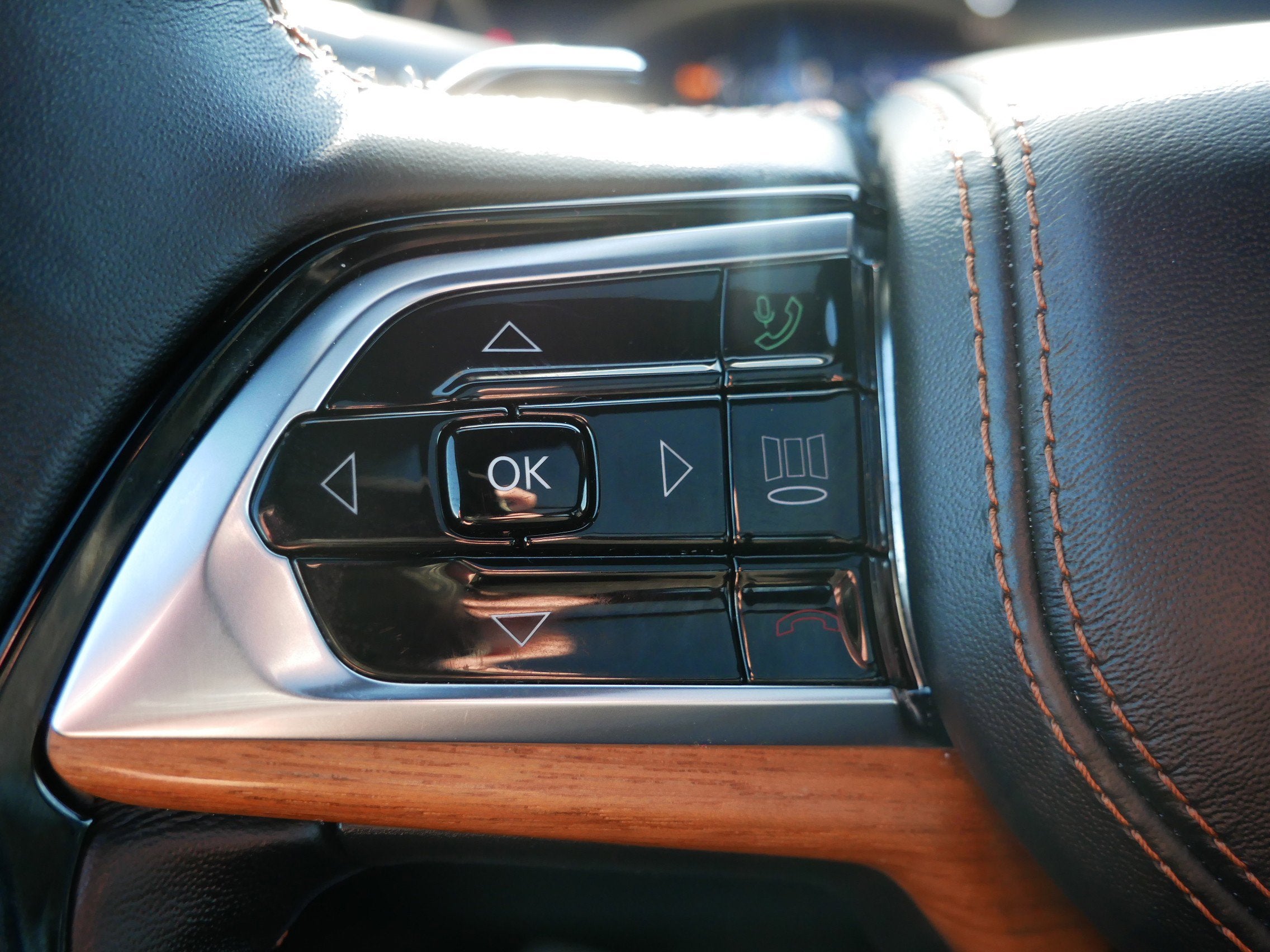 2023 Jeep Grand Cherokee Summit Reserve