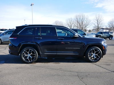 2023 Jeep Grand Cherokee Summit Reserve