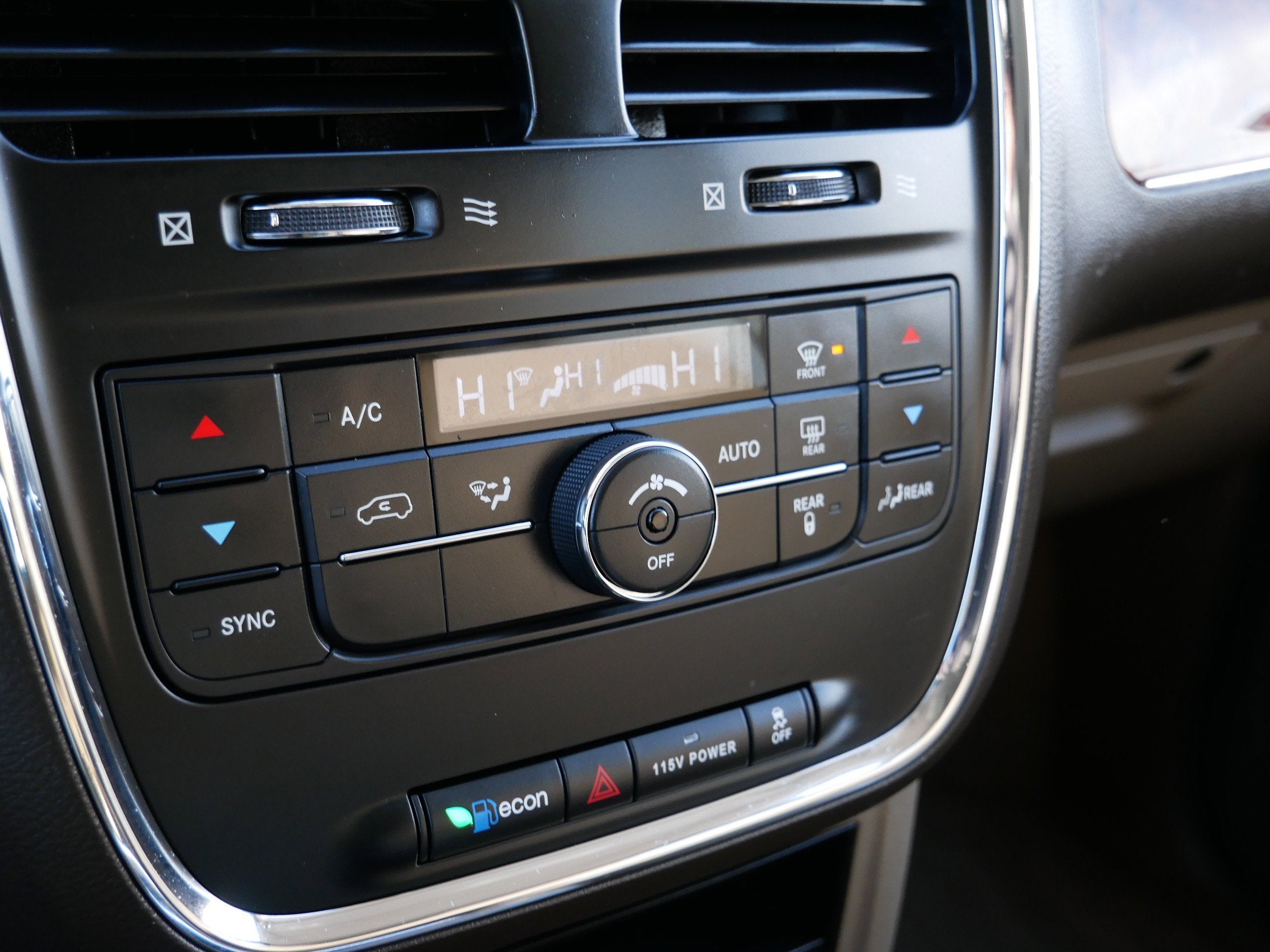 2014 Chrysler Town & Country Touring