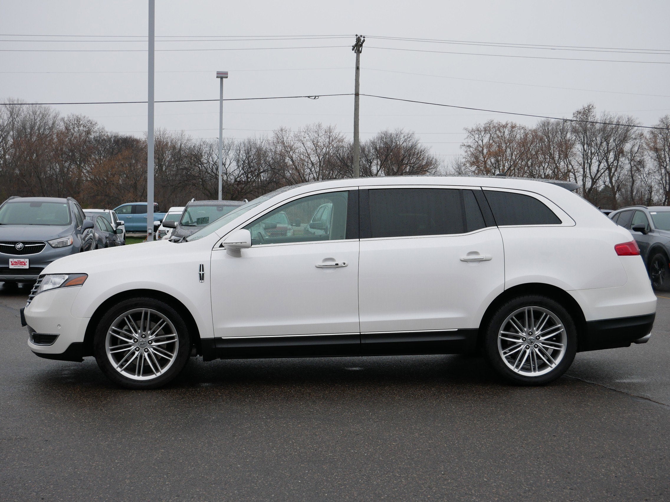 2019 Lincoln MKT Reserve