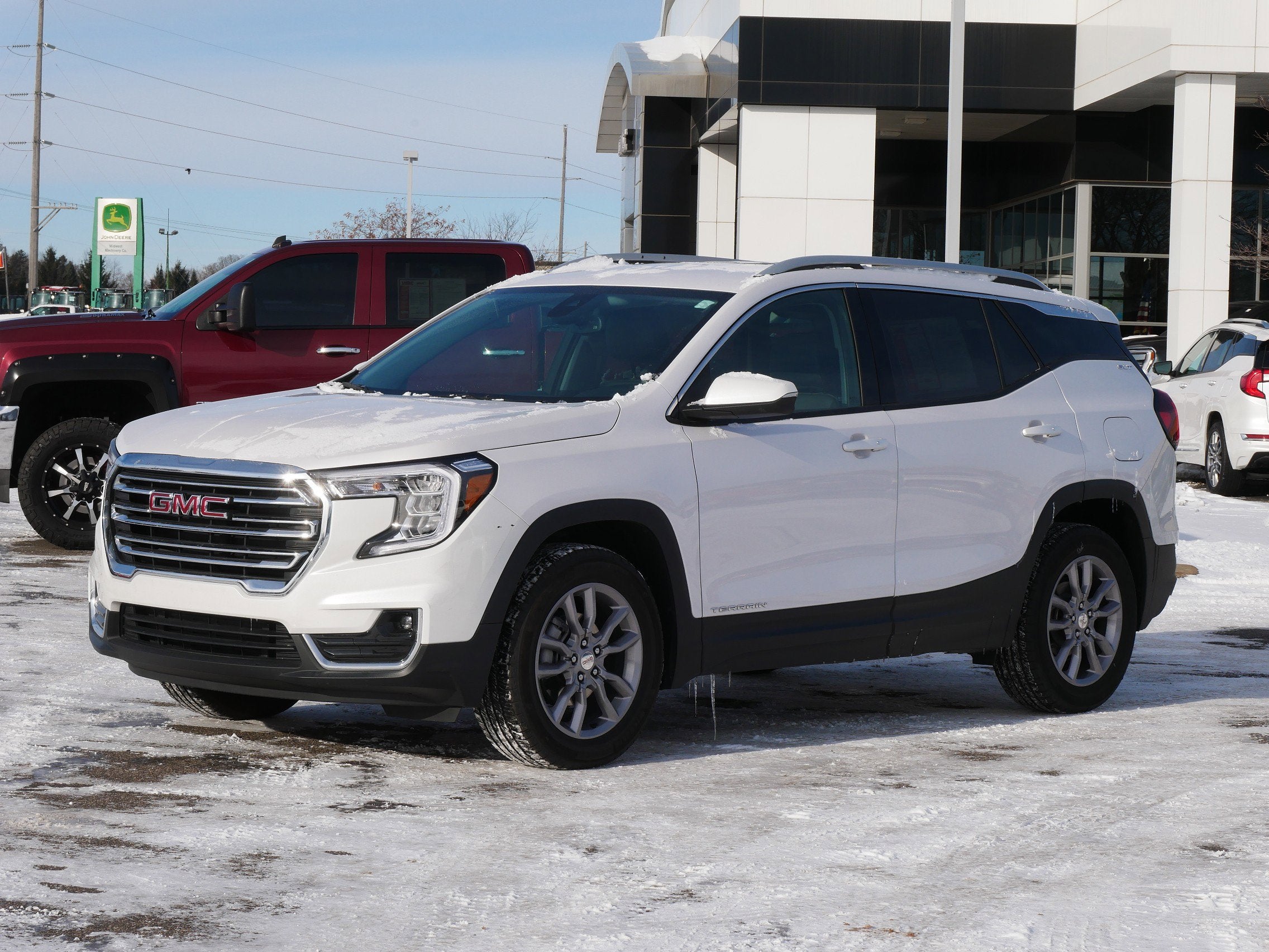 2024 GMC Terrain SLT