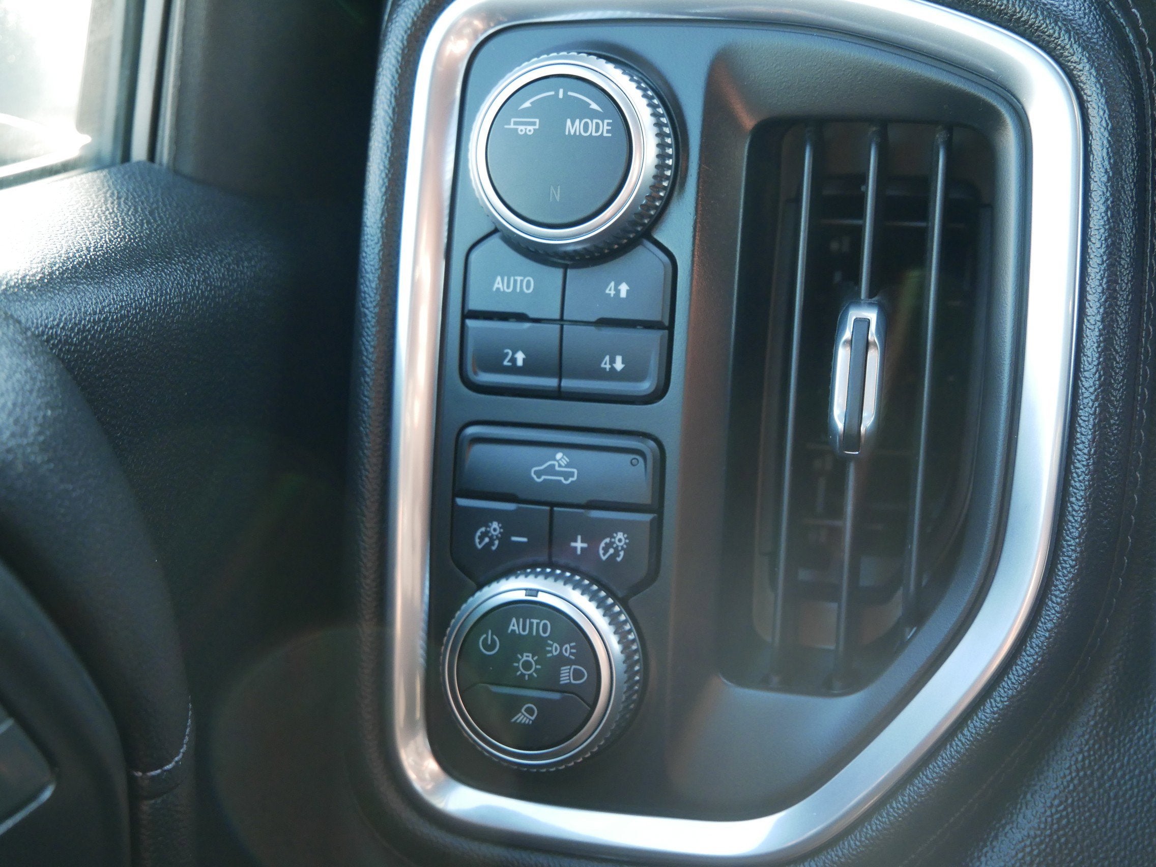 2020 GMC Sierra 1500 SLE