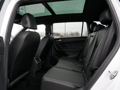 2023 Volkswagen Tiguan SE R-Line Black