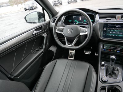 2023 Volkswagen Tiguan SE R-Line Black